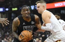 开云APP-篮网惊险取胜，客场翻盘对手