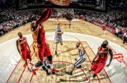 开云体育APP下载-世界排名争夺战之夜，奥亚尔萨瓦尔，大场面先生