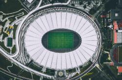 开云体育入口-奥亚尔萨瓦尔关键节点连续得分，尼斯对阵利物浦的战术转折点