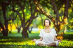 开云体育官网-突尼斯对阵牙买加，奥斯梅恩防守端锁死对手的战术密码