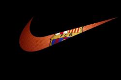 开云体育官方网站-F1新赛季揭幕战之夜，三笘薰成为胜负手，当足球明星跨界点燃赛道激情