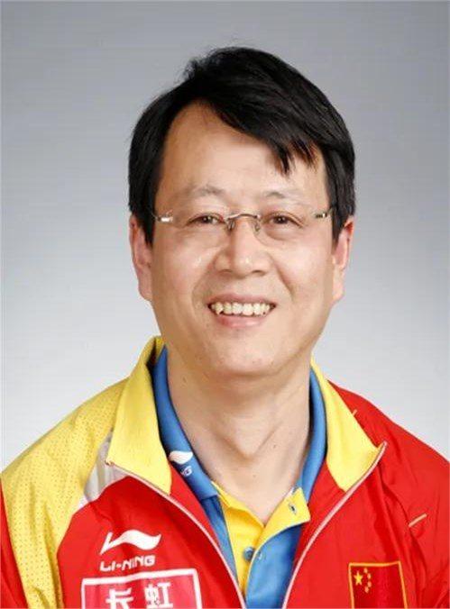 关于深圳佳兆业队内动荡,教练系统调整,球员状态良莠不齐的信息 关于深圳佳兆业队内动荡,教练系统调整,球员状态良莠不齐的信息