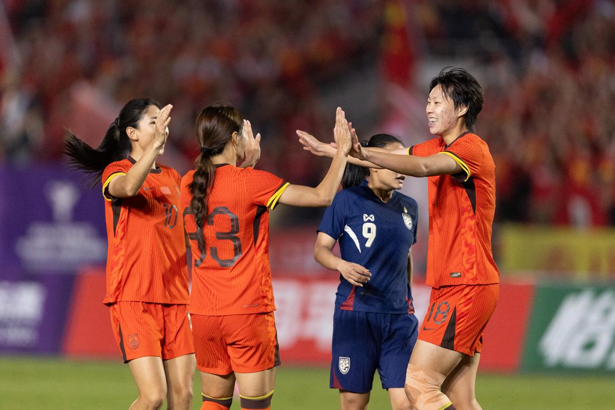 国际女足比赛展望,中国队士气高昂备战的简单介绍 国际女足比赛展望,中国队士气高昂备战的简单介绍