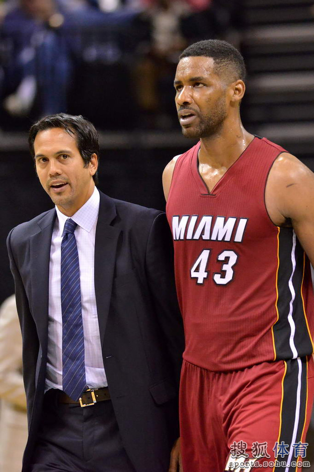 包含热火主场告捷灰熊，韦德全场分力保胜局的词条