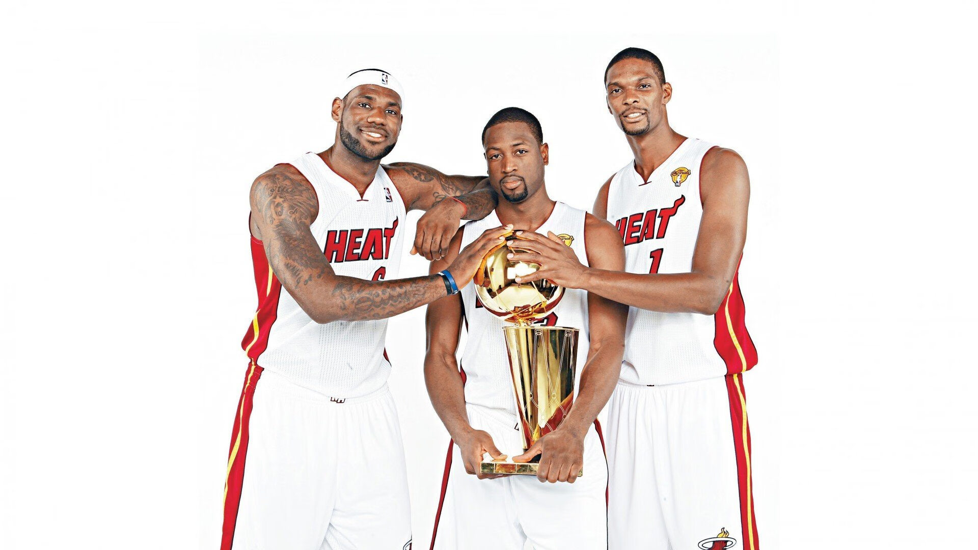 德罗赞数据全面爆炸,灰熊最后时刻击败魔术