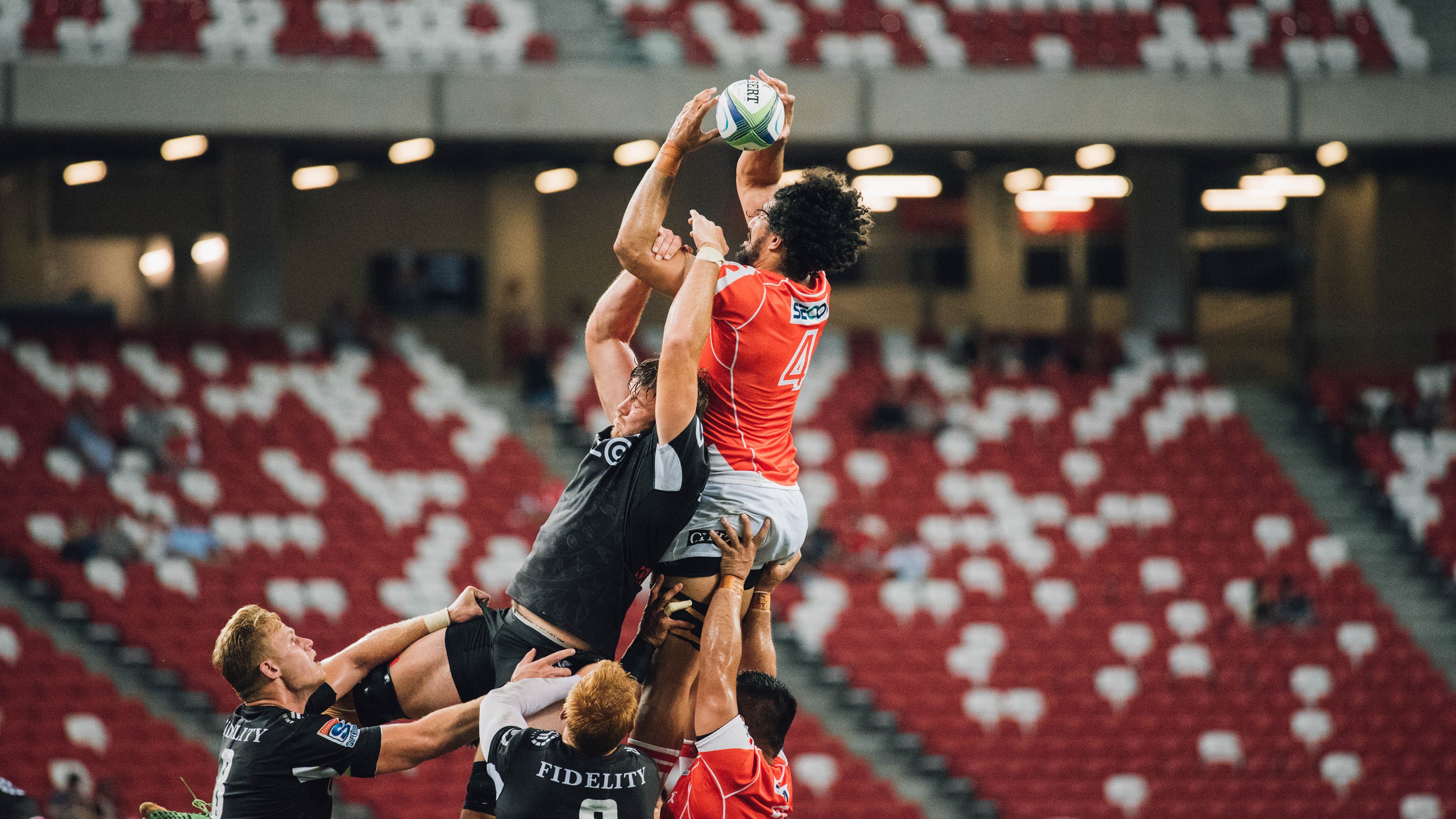 欧冠淘汰赛之夜,阿劳霍,那个带动全队节奏的定海神针